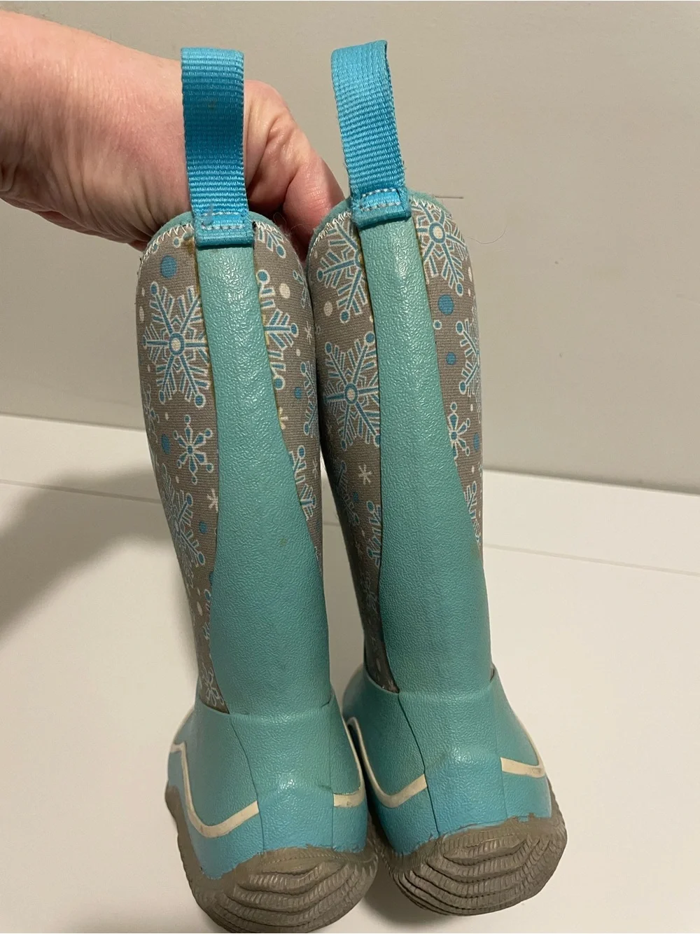The Original Muck Boot Kids Aqua Snowflake Size 11 Waterproof Winter Weather